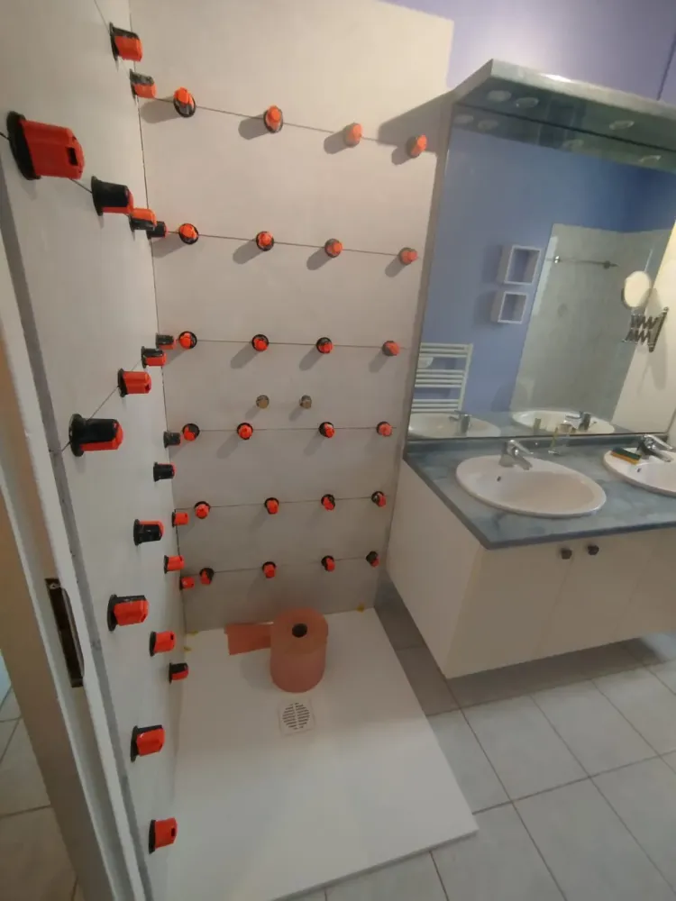 changement de douche -  Pendant